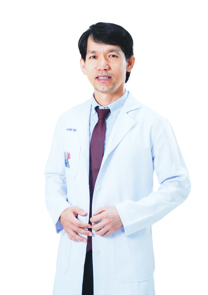 Dr. Hong Sokheang, Pediatrician at Domrey Mother & Child Clinic, Phnom Penh